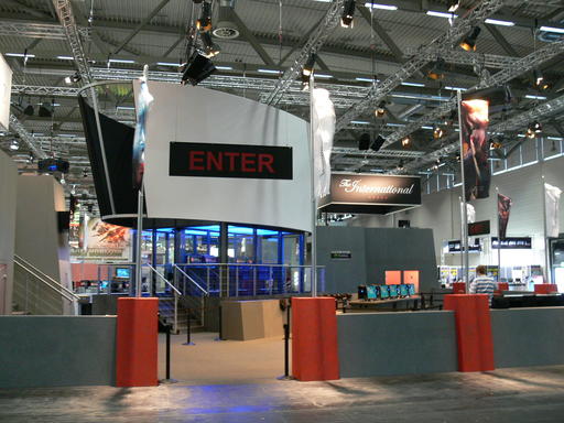 DOTA 2 - GamesCom 2011: Итоги турнира, награждение и фото отчет